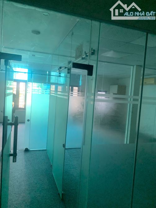 Cho thuê nhà phố Lê Trọng Tấn: 90m2 x 5 tầng, MT: 7,3m, thông sàn, nguyên căn, ngõ ô tô. - 5