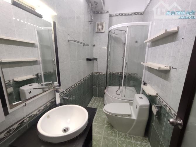 Bán nhà dân xây phố Lò Đúc DT45mx6T MT4,5m ngõ 3 gác tránh cách 2 nhà ra  phố chỉ 10,6 tỷ - 5