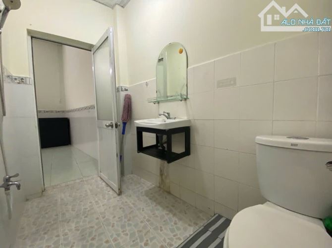 Bán nhà triệt lửng - Hẻm xe hơi - Bình Thọ - 88m2 - 6 tỷ xíu - 5