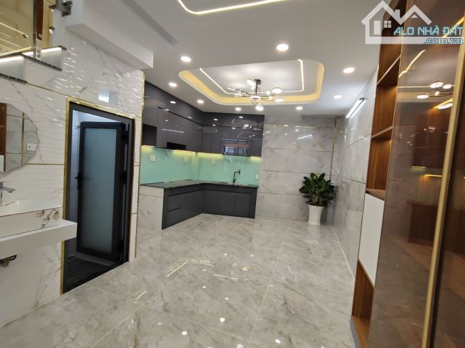 Siêu Phẩm Lê Trọng Tấn, Hẻm Ô Tô, Nhà 3 tầng(4,2❌️14)m, Ở Ngay, Nhỉnh 5 Tỷ - 5