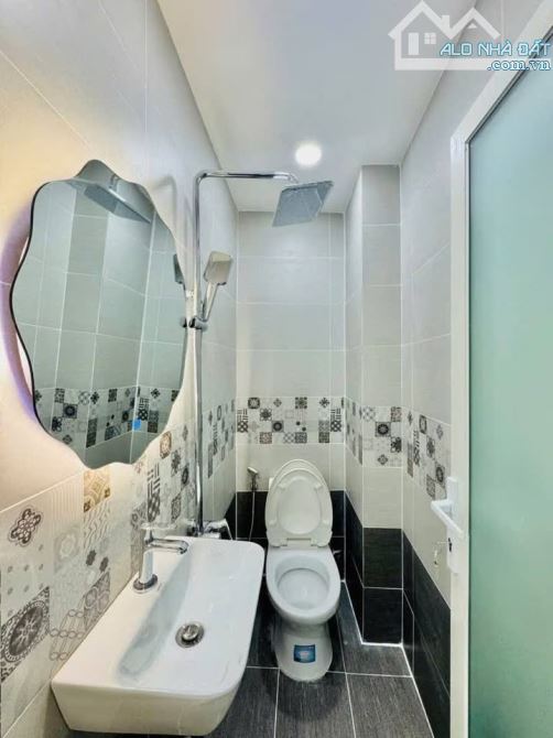 hẻm xe hơi 5m thông, Ngay Chợ Khiếu Năng Tỉnh Bình Tân 38m2 chỉ 3.4 tỷ - 6