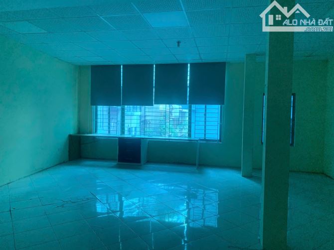 Cho thuê nhà phố Lê Trọng Tấn: 90m2 x 5 tầng, MT: 7,3m, thông sàn, nguyên căn, ngõ ô tô. - 7