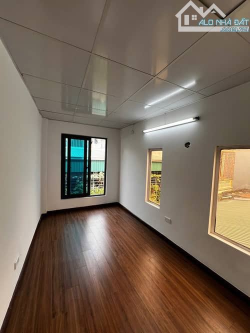 TRƯƠNG ĐỊNH MẶT NGÕ Ô TÔ KINH DOANH - 8