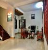 Bán nhà phân lô ô tô phố Chùa Láng, Đống Đa. 82 m2, 5T, Mt 6 m. Thang máy KD, VP cho thuê