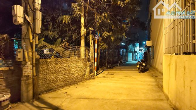 HOT ĐẦU TƯ. ĐẤT LIÊN MẠC 200M2-LÔ GÓC 3 THOÁNG Ô TÔ TRÁNH-CHỈ 120TR/M2