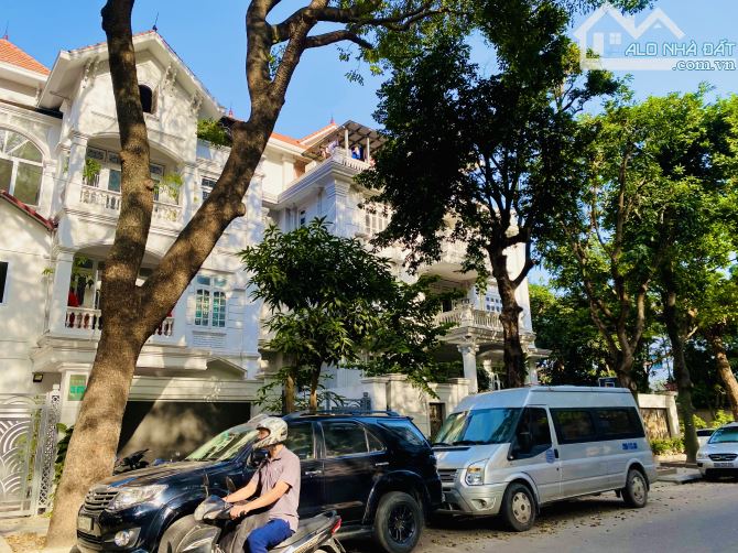 BIỆT THỰ VIP BÁN ĐẢO LINH ĐÀM - LÔ GÓC - MT 44M - ĐẬP ĐI XÂY TÒA NHÀ KD SIÊU ĐỈNH - 1