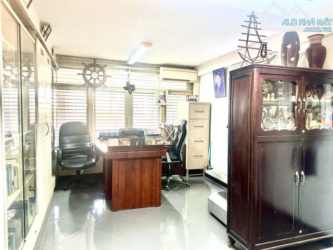 Bán nhà mặt tiền KD Phú Nhuận, 3 Tầng, 70m2, lô góc, gần Nguyễn Văn Trỗi, giáp Q3, 12.8 Tỷ