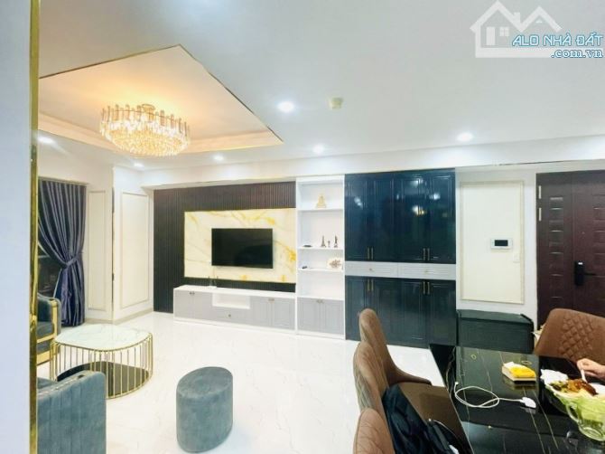 C106 🏙️ CĂN HỘ CAO CẤP 103M2 CHỈ 5T COSMO CITY QUẬN 7 - SỞ HỮU LÂU DÀI