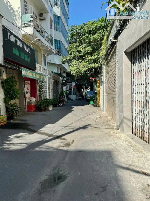 HẺM XE TẢI BÙI ĐÌNH TÚY - 50M2 2 TẦNG BTCT - TIỆN KINH DOANH - SỔ VUÔNG A4 - CHỈ 6.X TÝ