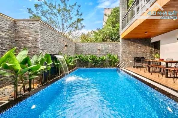 Homestay VIP mặt tiền Trần Văn Dư -Sát biển Mỹ Khê- doanh thu 120 triệu tháng -Giá chỉ