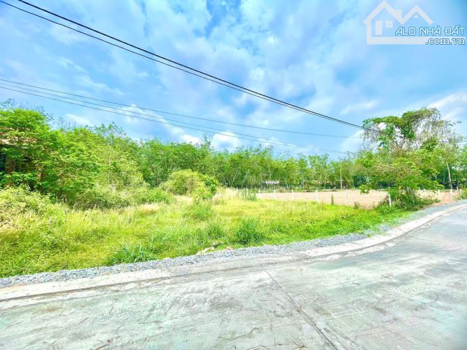 Bán đất đường Nguyễn Thị Vui - 822m2 - 20x41 - 80m2 thổ cư - xã Phú Mỹ Hưng - Củ Chi