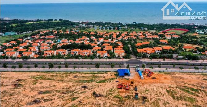 CHỈ 750TR SỞ HỮU NGAY LÔ ĐẤT TRỰC DIỆN VIEW BIỂN MŨI NÉ-PHAN THIẾT, NGAY BÃI TẮM. SỔ SẴN!!