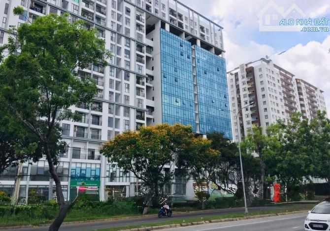 Kẹt vốn Kinh Doanh cần bán gấp lô J đất nhà phố 5x17 (sổ đỏ) 13C Greenlife giá 5.2Tỷ