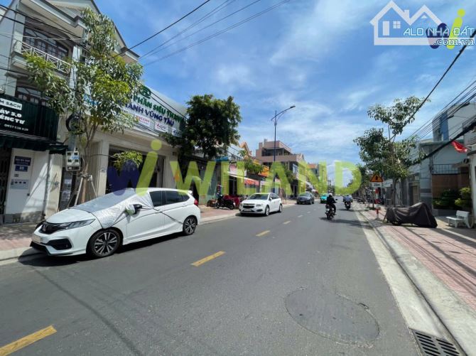 BÁN GẤP NHÀ MẶT TIỀN CHI MẠNH TRINH, P8, TP VŨNG TÀU ( DT: 87M2) + 1TR2L + GIÁ 13 TỶ 5