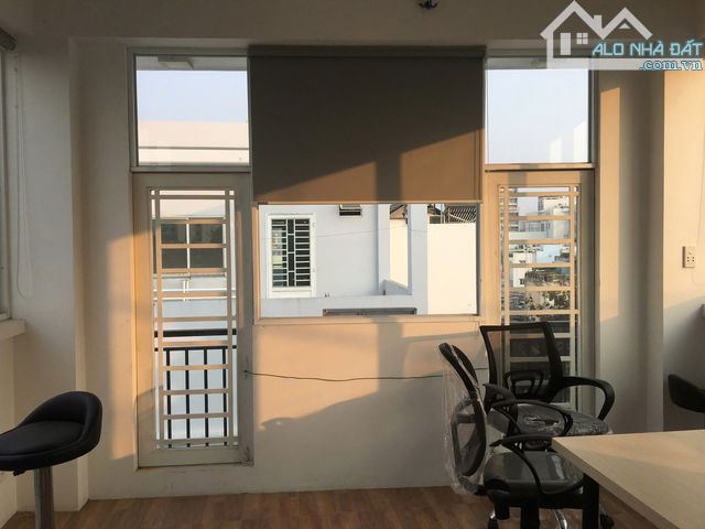 Nha 5 tầng ở ngay Quận 3, 42m2, full nội thất, nhỉnh 9 tỷ