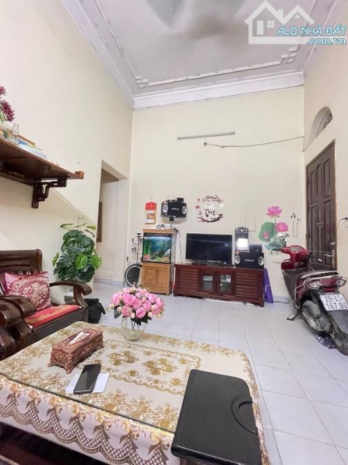 PHÂN LÔ CẦU GIẤY - Ô TÔ VÀO NHÀ - 2 THOÁNG - KCBT CHẮC CHẮN - SỔ ĐẸP - 64m2*4T