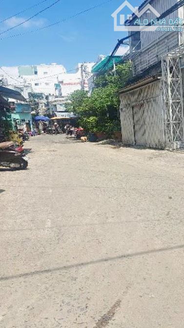 Q8 - 68m2- Dương Bá Trạc- F1- 4 tầng- sát cầu Nguyễn Văn Cừ-  Ngang 4m- nhỉnh 6t
