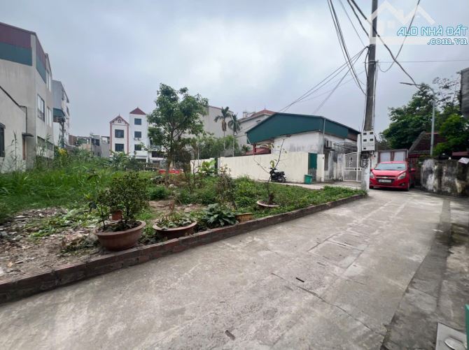 Bán đất Đức Thượng, 2 thoáng, oto vào đất, sát vành đai 4, chỉ hơn 3 tỷ.