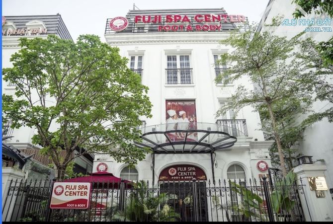 Bán Biệt Thự đơn lập dự án Embassy mặt đường Đôi Nguyễn Văn Huyên. 690tr/m2