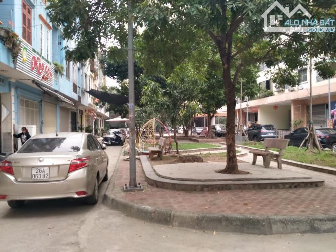 BÁN NHÀ LA KHÊ, HÀ ĐÔNG PHÂN LÔ, Ô TÔ 50M,4T CHỈ HƠN 12 TỶ CÁCH LÊ TRỌNG TẤN 50M