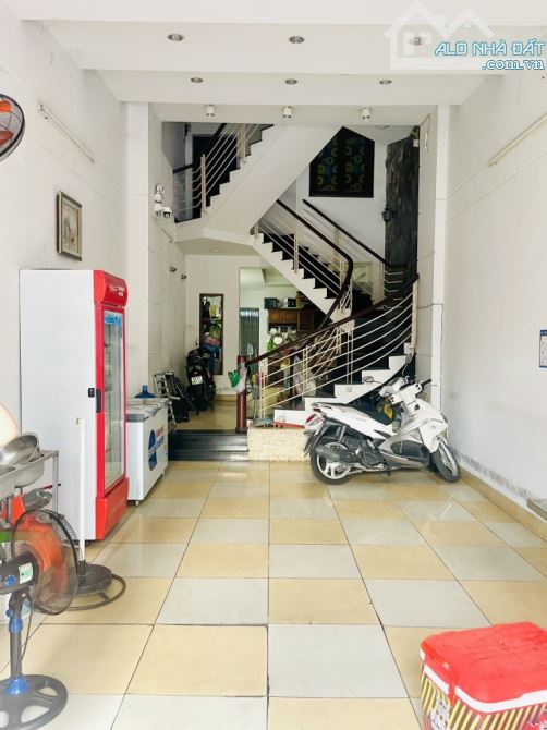 Mặt tiền Nguyễn Văn Công P.3 GV, 4 tầng BTCT 74m2, nhỉnh 12 tỷ