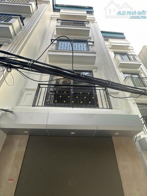 Bán nhà Đa Sỹ Kiến Hưng Hà Đông, 35m2, Mt 4.1m, 5 tầng, Căn góc, 2 oto tránh nhau, 7.2ti