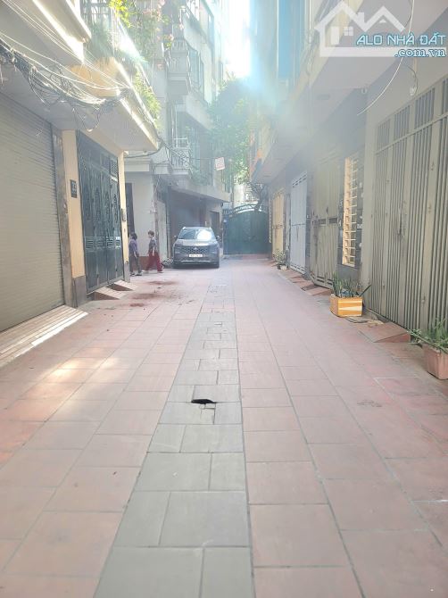 48M2 - PHÂN LÔ - Ô TÔ VÀO NHÀ - NGÕ THÔNG - MT 4,6M - CHỈ 16,3 TỶ - VĂN CAO