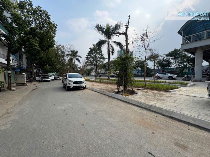BÁN GẤP LÔ ĐẤT DV LA KHÊ HÀ ĐÔNG, PHÂN LÔ Ô TÔ TRÁNH, KINH DOANH ĐỈNH,DT:55M2,GIÁ 11,7TỶ
