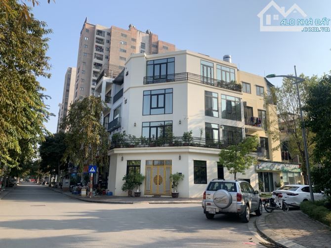 Bán gấp nhà Liền Kề TW Đảng Báo Nhân Dân _ Trịnh Văn Bô 66m2, vỉa hè kinh doanh giá 17 tỷ.