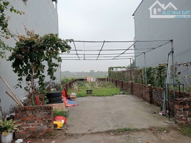 Bán đất Phố Sài Đồng 100m2 MT 6.5m ô tô vào tránh,gần AEON, xây ở rất đẹp, đầu tư giữ tiền
