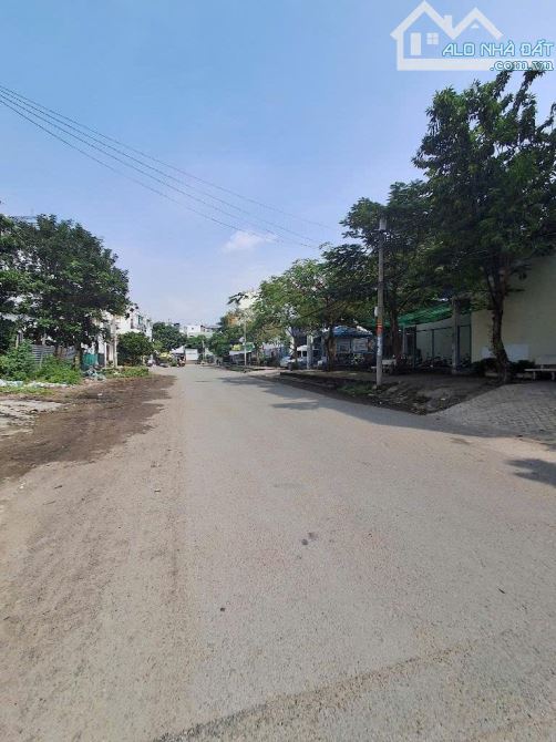 Siêu phẩm, Mặt tiền Kinh doanh Huỳnh Thị Đồng - 5 tầng, Thang máy xịn, full nội thất cao c