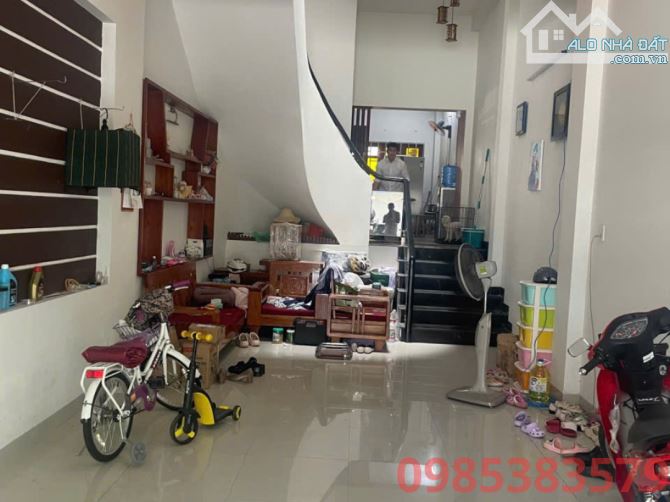 nhĩnh 7 tỷ sở hữu nhà mặt tiền4 tầng sát đường Thăng Long siêu đẹp