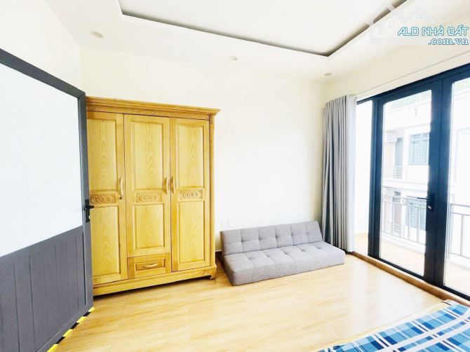 Bán nhà Tuyến 2 Văn Cao ngay sau nhà mặt đường. DT 55m2 x 4T - 1