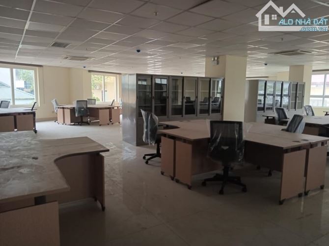 Tòa Nhà mặt phố Liễu Giai DT: 820m2, x 14 Tầng x MT 25m, Giá 360 tỷ - 1