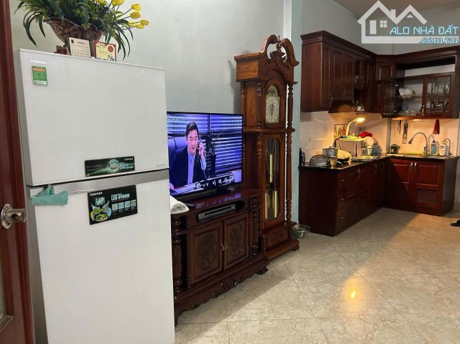 Bán nhà 32m2 xây 5 tầng ngõ Quỳnh, Hai Bà Trưng - 1