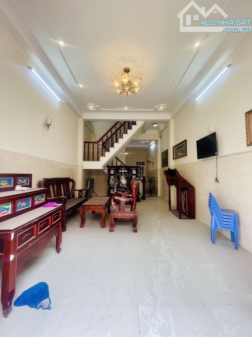 BÁN NHÀ NGUYỄN TƯ GIẢN, P12 GÒ VẤP – HẺM XE HƠI – 3 TẦNG – 4PN – DT 4x17M – NHỈNH 6 TỶ - 1