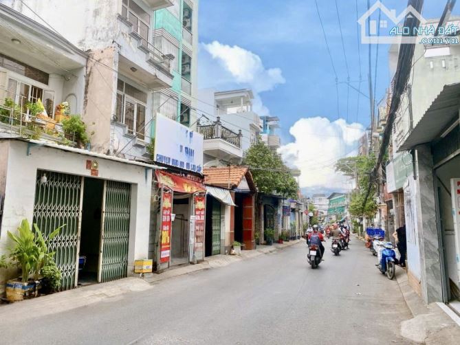 HẺM XE HƠI 7m - SIÊU PHẨM CHDV - 64m² (4x16m) - 4 TẦNG - 7PN - THU NHẬP 30 TRIỆU/THÁNG - 1