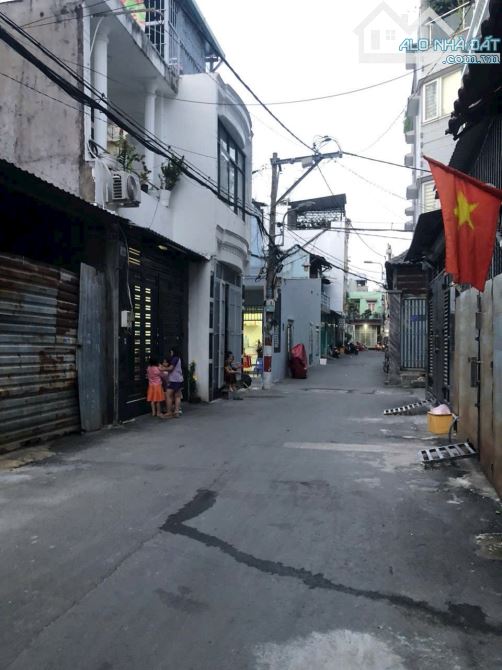 Nhà có diện tích đất 5.5x22m (121m2) Quang Trung F.10 Gò Vấp, hẻm xe hơi - 1