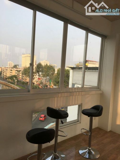 Nha 5 tầng ở ngay Quận 3, 42m2, full nội thất, nhỉnh 9 tỷ - 1
