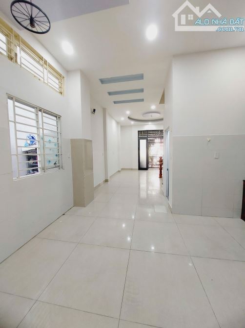 Nhà mới, 3 tầng ( 4m5 x 13m), đường Nội bộ Phường 4 Q8 - 1
