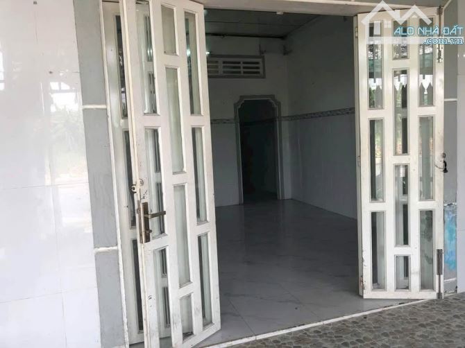 Cần bán gấp căn nhà cấp 4 ở Đ . Nguyễn Thị Sáu , Thới Tam Thôn 80m2 SHR giá 810tr - 1