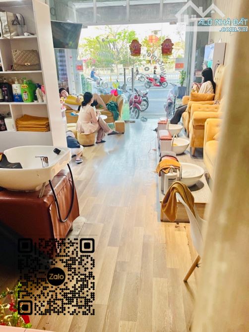 Mặt tiền Nguyễn Văn Luông - Lý Chiêu Hoàng - Đường 25m - Kinh doanh sầm uất - 1