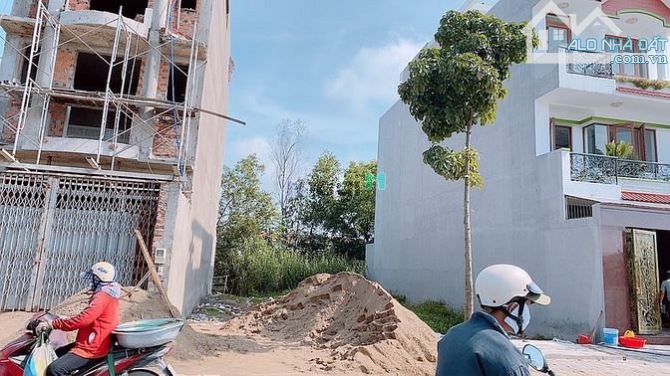 Chính chủ gửi bán nền đất KDC Tân Tạo Central Park, MT đường Số 2, gần tiểu học Võ Văn Vân - 1