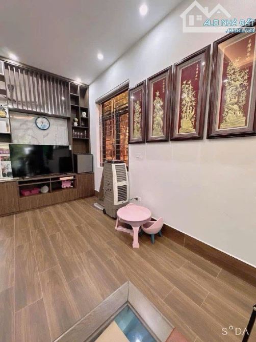 B.Á.N NHÀ ĐAN PHƯỢNG , Ô TÔ TRÁNH  , BIỆT THỰ NHÀ VƯỜN ,Ở VÔ CÙNG SƯỚNG , 110M2, 11 TỶ - 1