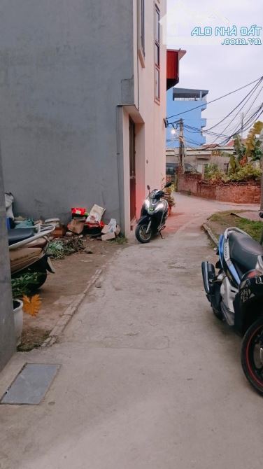 Đất ngõ to 565 Bát Khối - 40m - 4,55 tỷ SDCC MT 5,2m rộng - 1