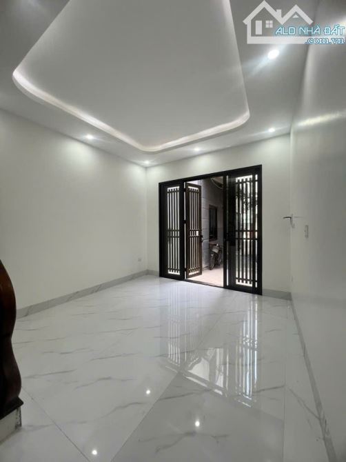 B.Á.N NHÀ THỊ TRẤN ĐAN PHƯỢNG , Ô TÔ TRÁNH , LÔ GÓC THOÁNH SÁNG , Ở SƯỚNG  37M2, 4 TỶ 8 - 1