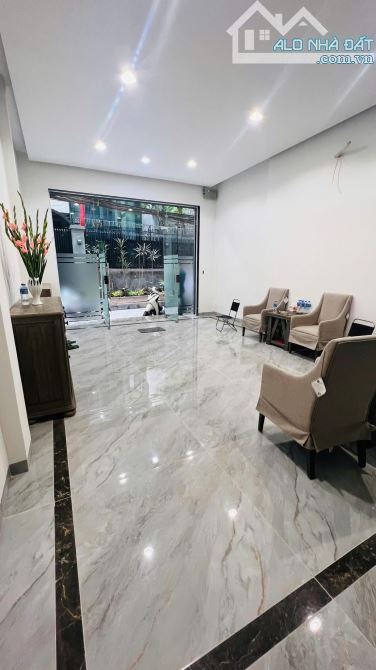 Tây Sơn 30m ra phố, 6T thang máy, nhà đẹp tặng full nội thất tâm huyết, 52m2 mt 4.3m, 15,9 - 1