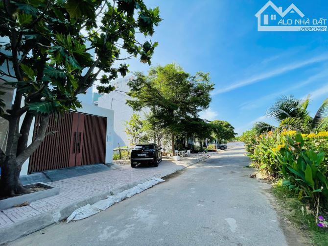 Duy nhất 1 lô 100m2 (5x20) full thổ đường nhựa 6m view sông khu dân trí gần Phạm Văn Đồng - 1