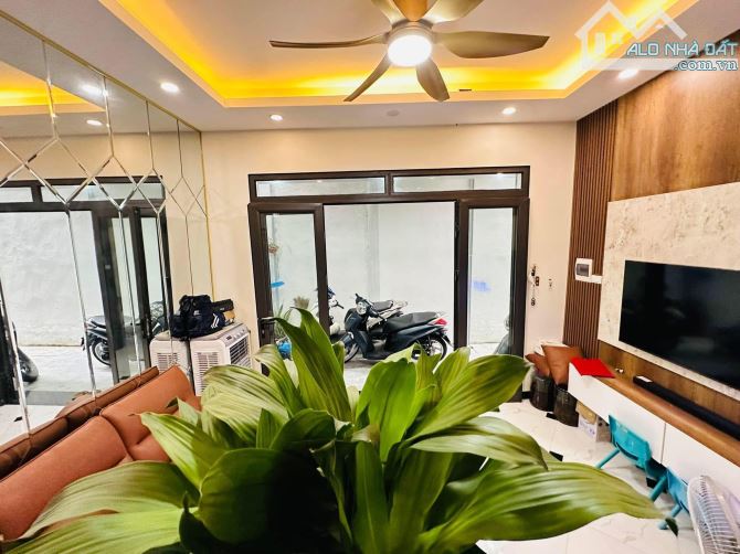 CẦN BÁN GẤP NHÀ ĐA SĨ HÀ ĐÔNG, DT: 40M2, GIÁ CHÀO BÁN 6,2 TỶ - 1