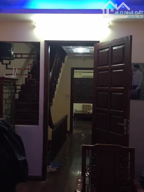 Bán nhà riêng phố Chùa Nền, Đống Đa. 96 m2 x Mt 5,7m. Lô góc 2 thoáng ô tô KD VP cho thuê - 1